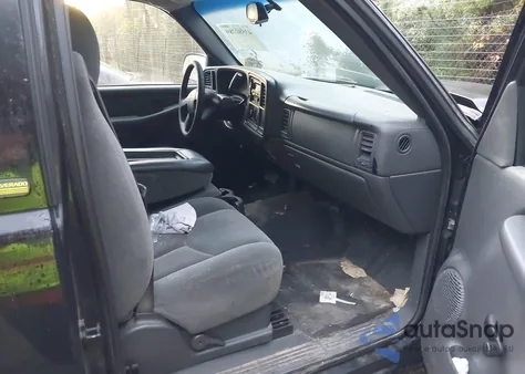 2003 Chevrolet Silverado 1500 from USA, damaged, VIN 1GCEC14X93Z284772